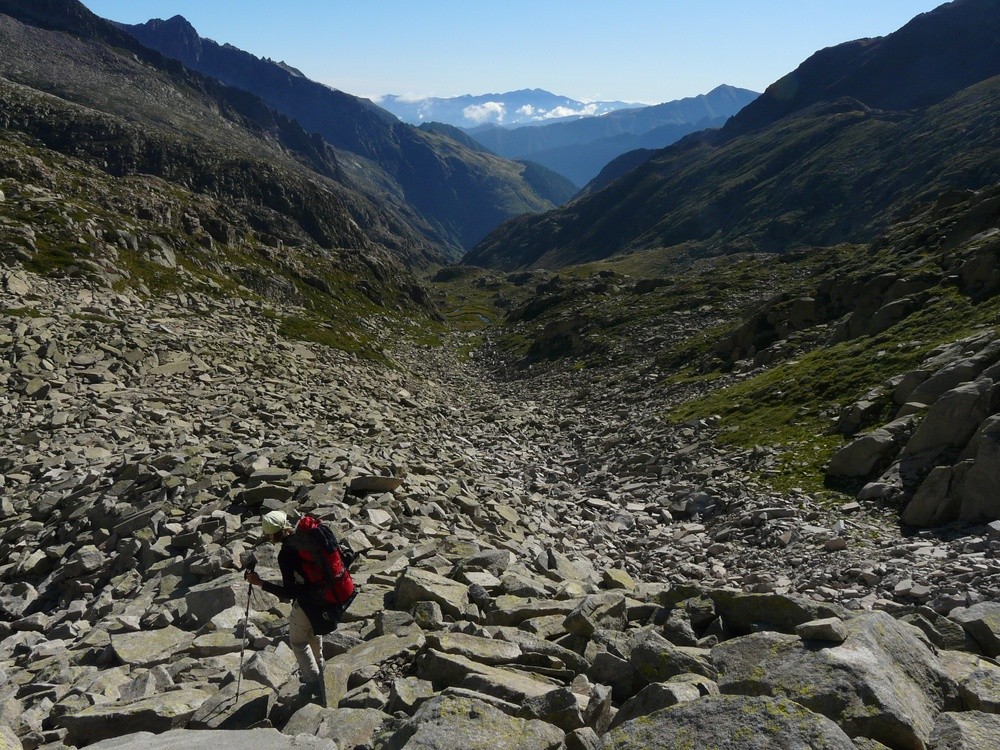 Descente dans la vallée de l'Artigue