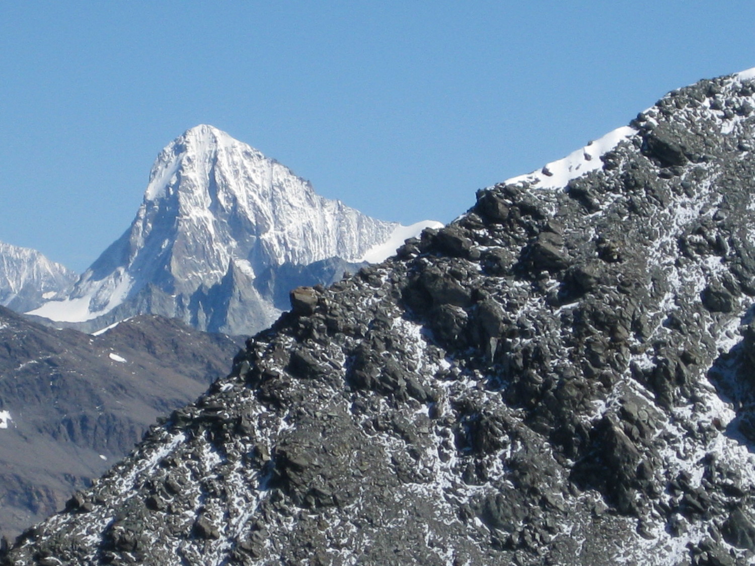 Dent Blanche depuis l'arête des Avagères