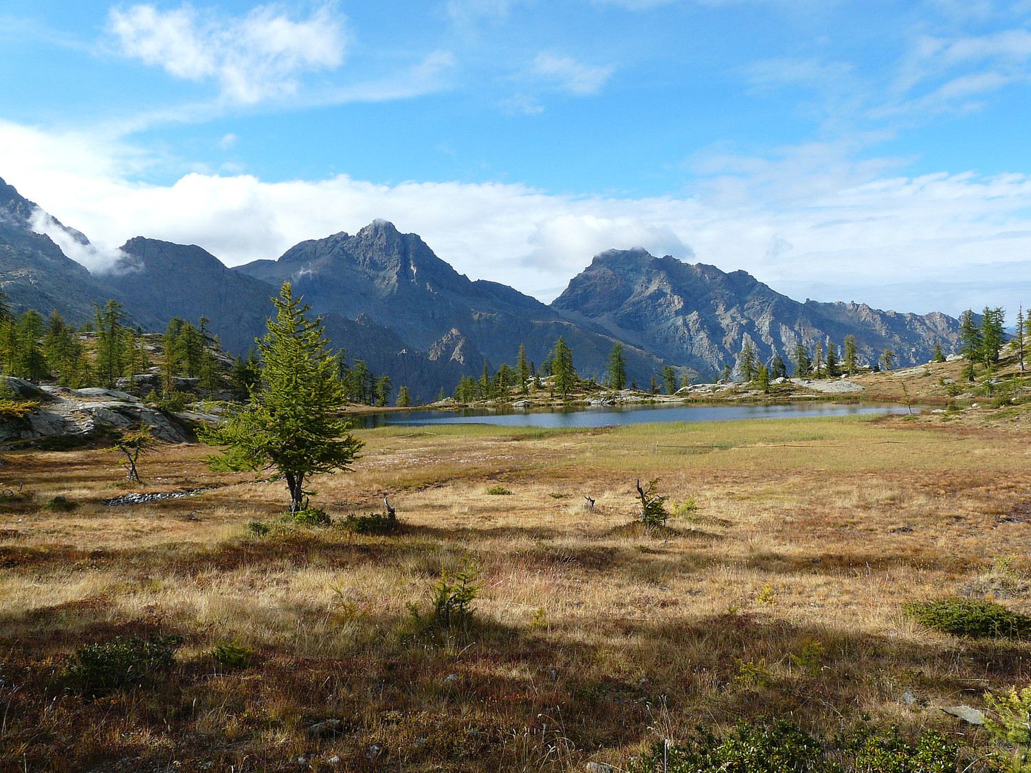 Lac Vallette et le mont Avic derrière (Val d'Aoste)