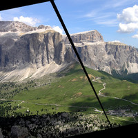 Montée à la forcella del Sassolungo