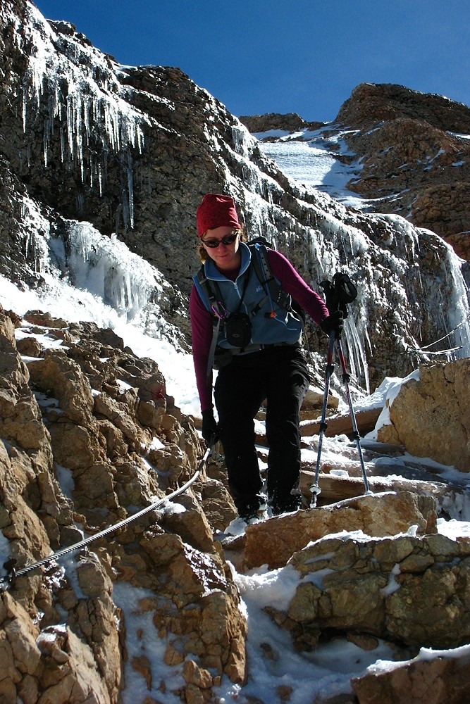 Descente givrée en face N du Piz Boè, Agnès à l'action