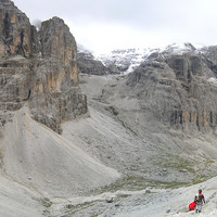Descente du Val Lasties, valon del Fos au fond    