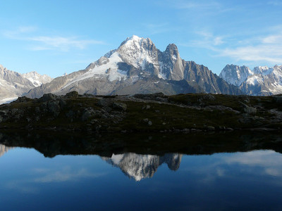 Lac des Chéserys, un petit lac mais un reflet prestigieux Lac des Chéserys, un petit lac mais un reflet prestigieux