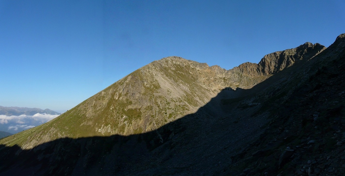 Pic du Canigou et la crête Quazemi