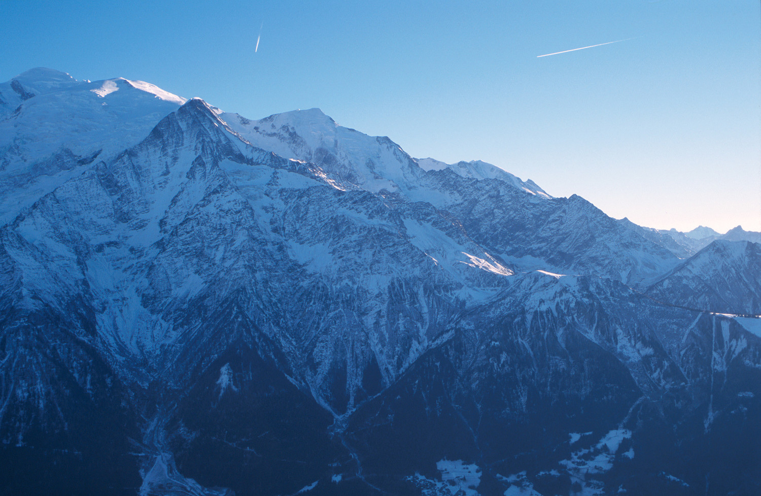 Mont Blanc, Dôme et Aiguille du Goûter, Aiguille de Bionnassay. 12/2004