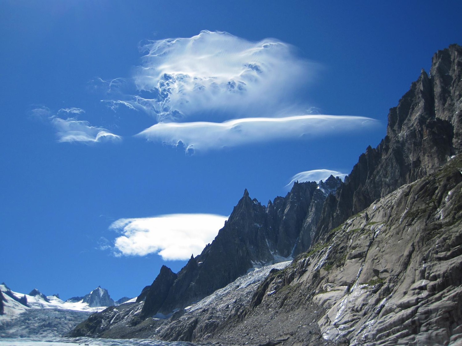 Entre Mer de glace et lenticulaires