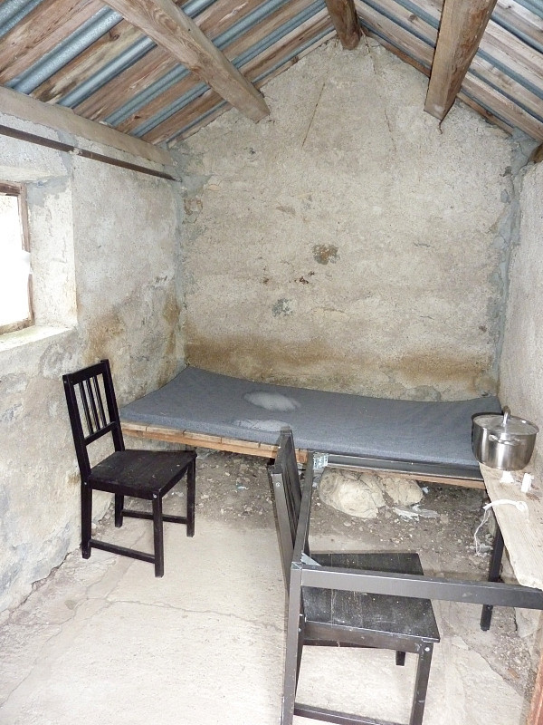 Cabane de Pissegui : intérieur
