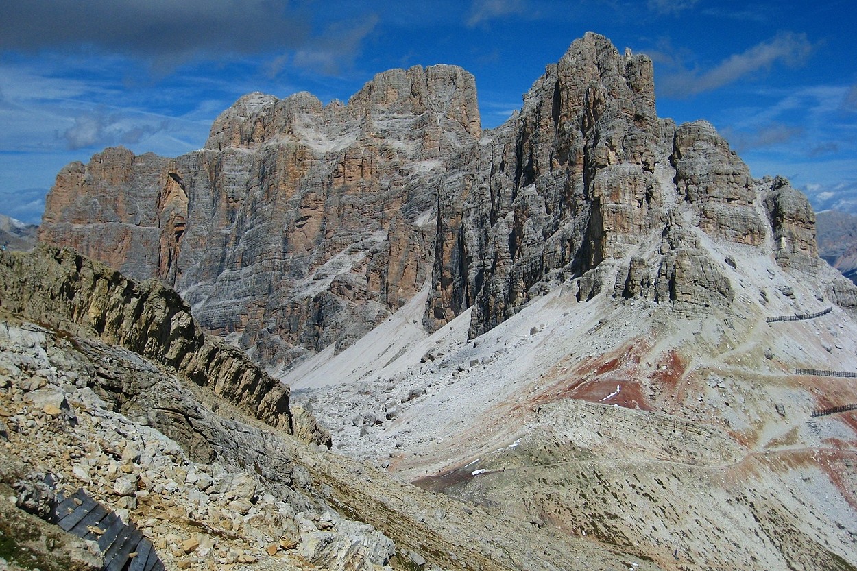 Cima de Fanes (G) et Lagazuoi Grande (D) depuis le Petit Lagazuoi