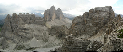 Tre Cime, Monte Paterno vus du sentier des Forcelle Tre Cime, Monte Paterno vus du sentier des Forcelle