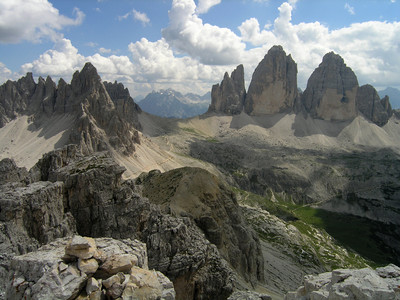Tre Cime et Mt Paterno vus de la Torre di Toblin   