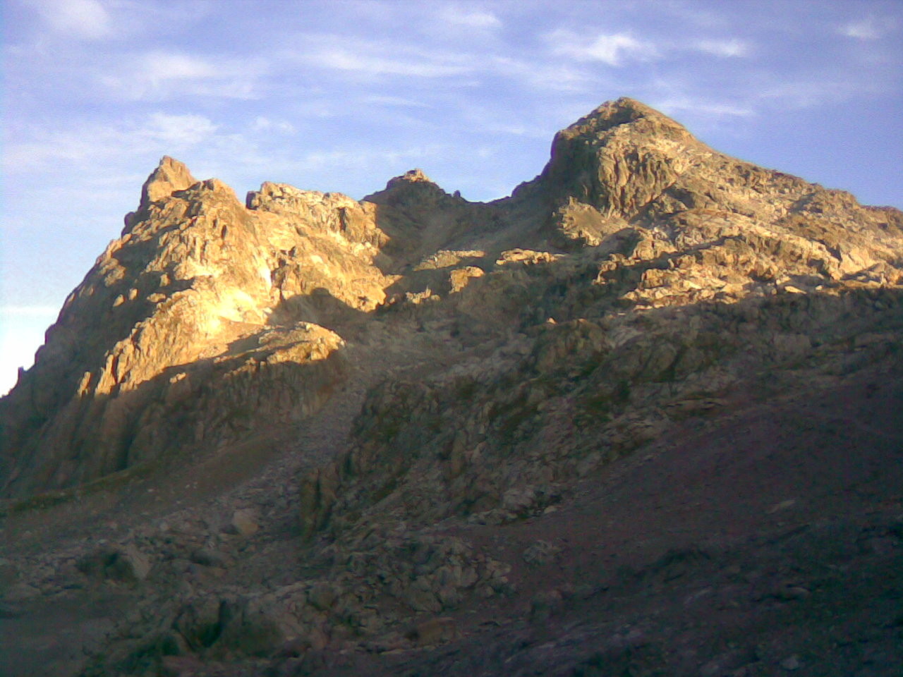 Sommets Est et Ouest au petit matin
