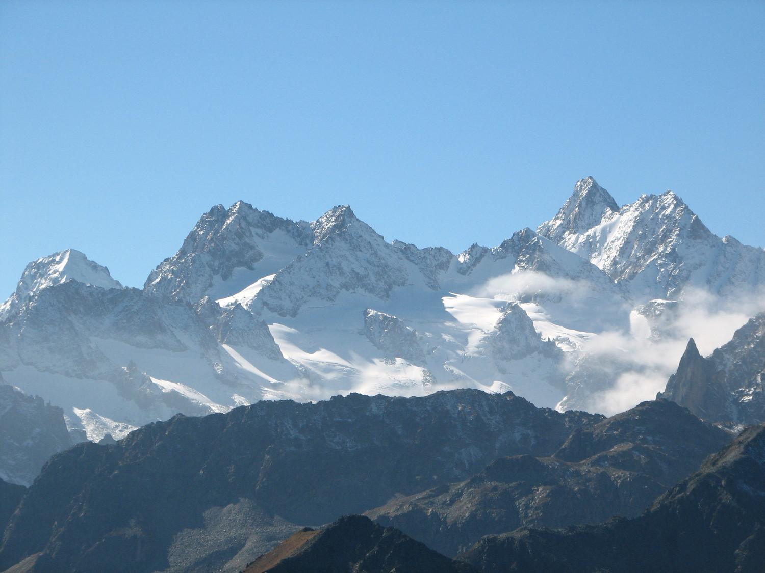 vue vers le massif du mont blanc