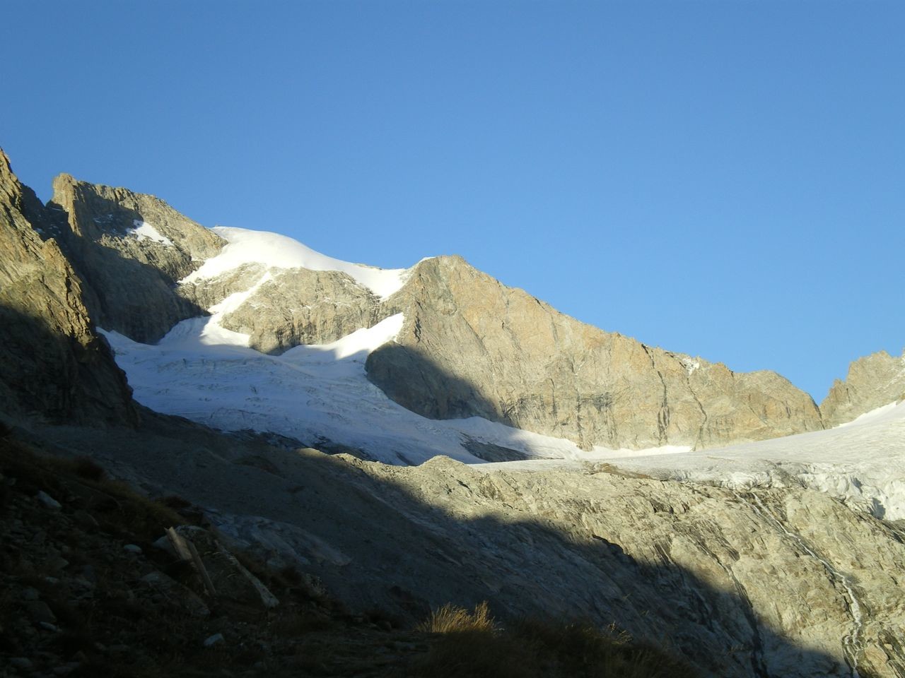 glacier de la Selle, la brèche, l'arrête et le sommet