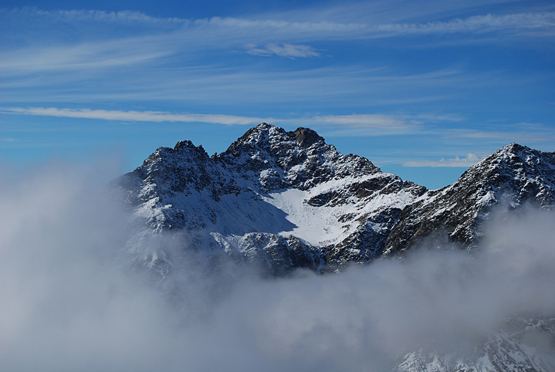 Il Piz Murtera 3044 m versante NE dalla cresta SE del Piz Glims 2868 m.