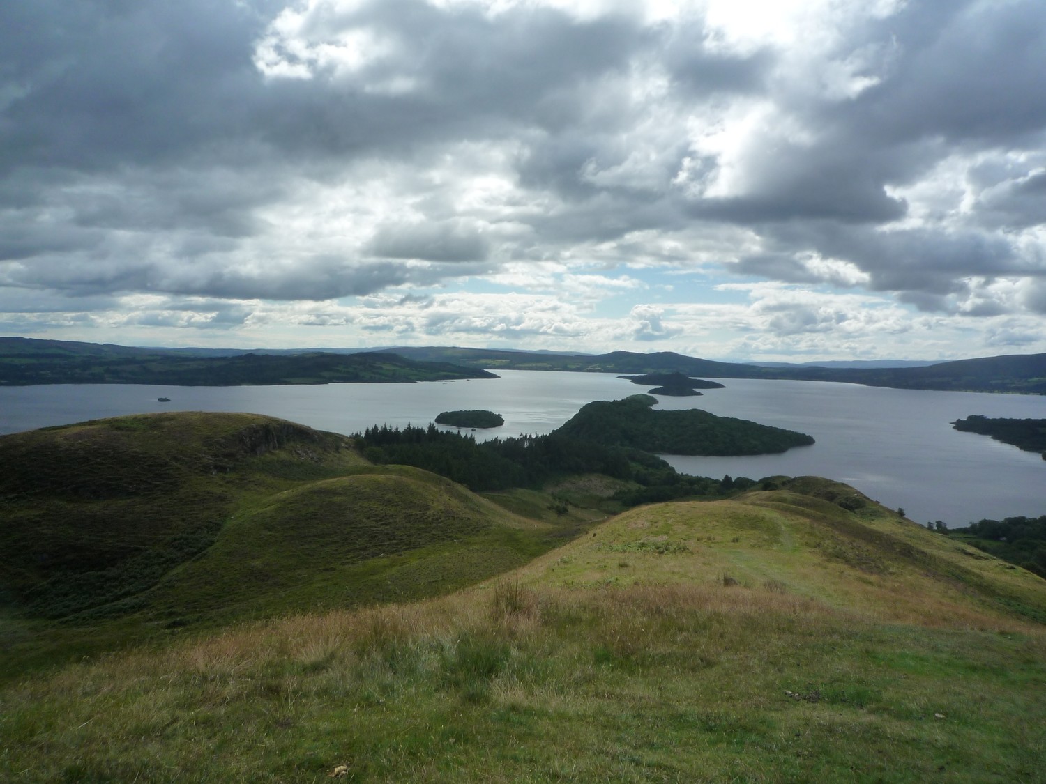 Loch Lomond depuis le Conic Hill, Ecosse