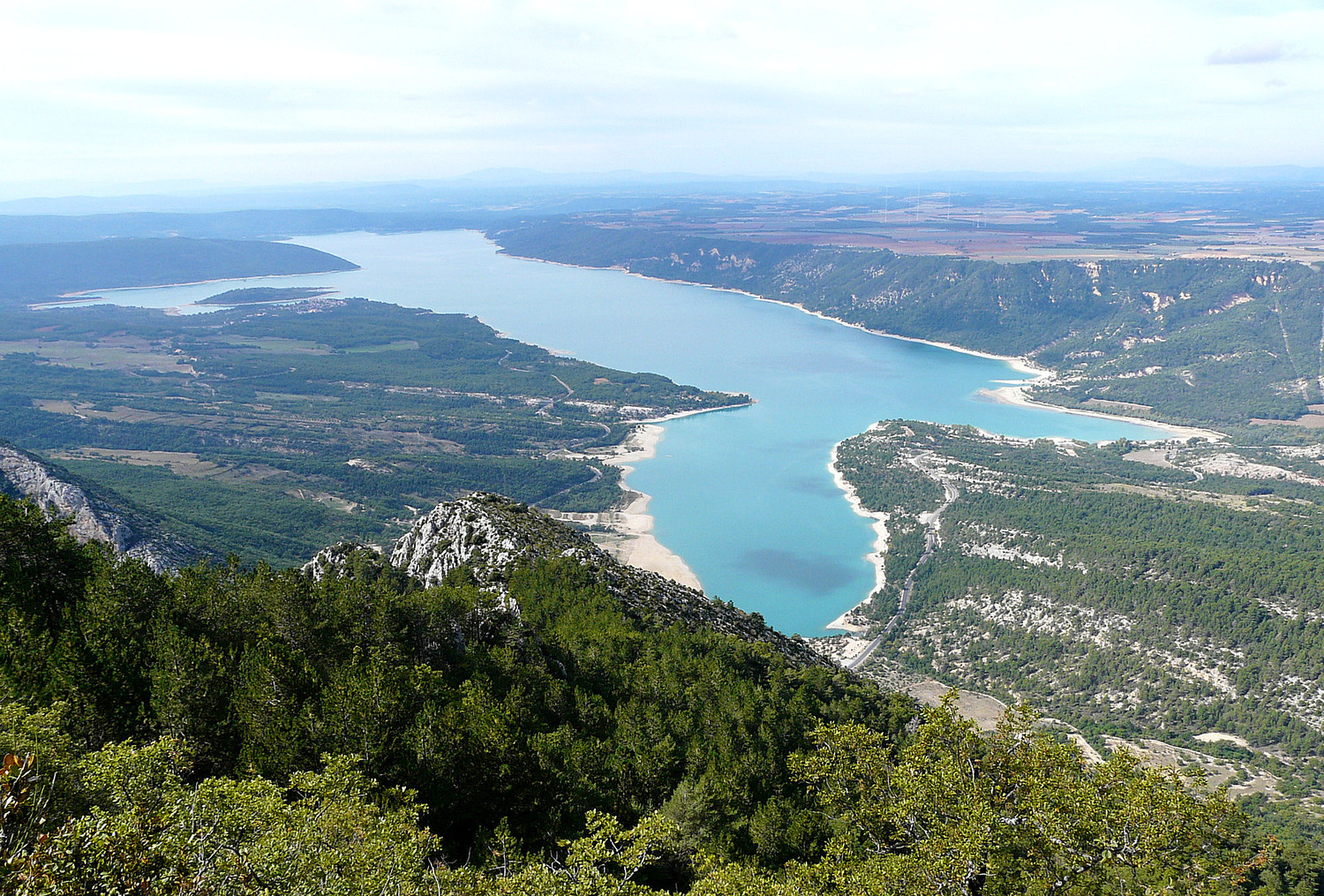 Lac de Sainte Croix depuis la crête de Plein Voir