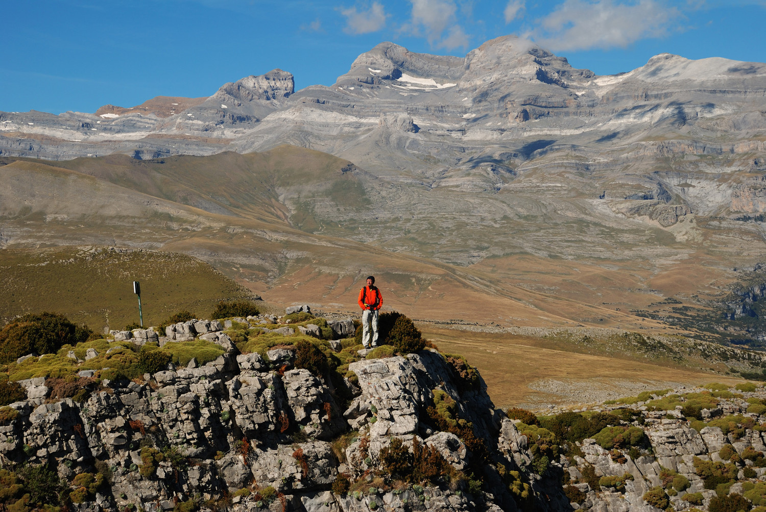 Du sommet du Mondoto (Añisclo), vue en direction du Mont Perdu