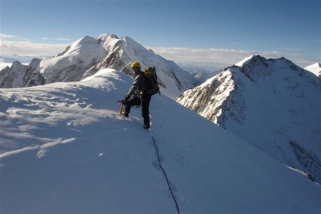 Sur l'arête, au dessus de Durier