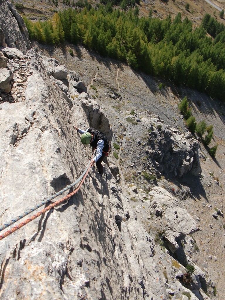 Mur sculté