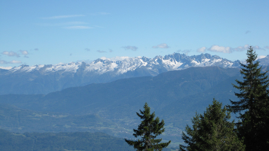 la Lauzière en rejoignant le plateau de l'Alpette