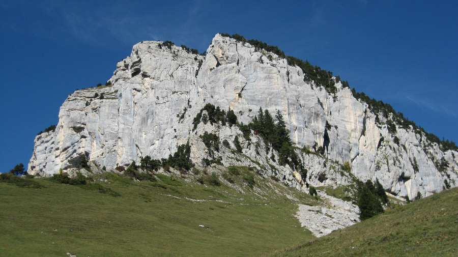 Versant S du Granier depuis le col de l'Alpette