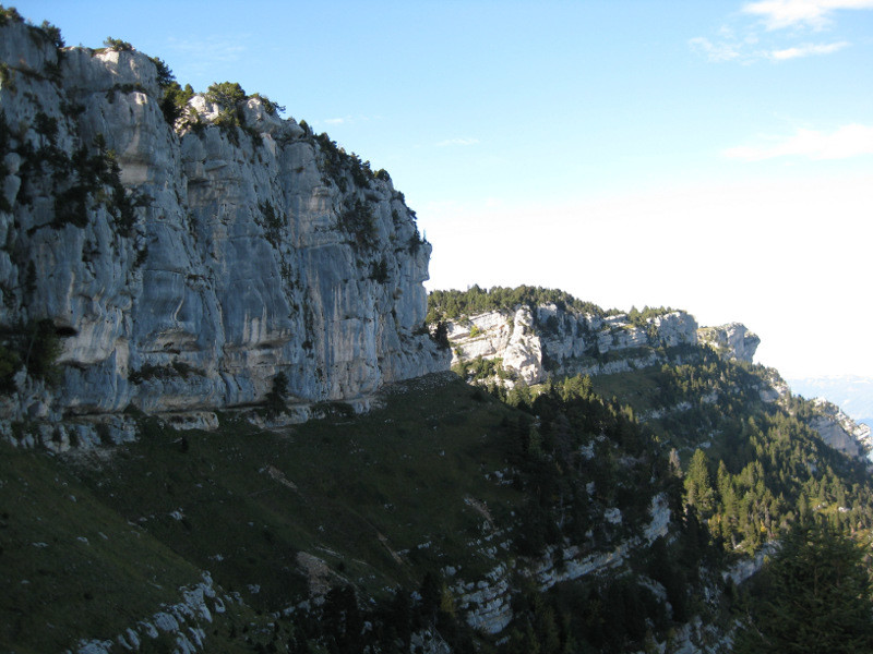 sur le petit sangle de Belles Ombres