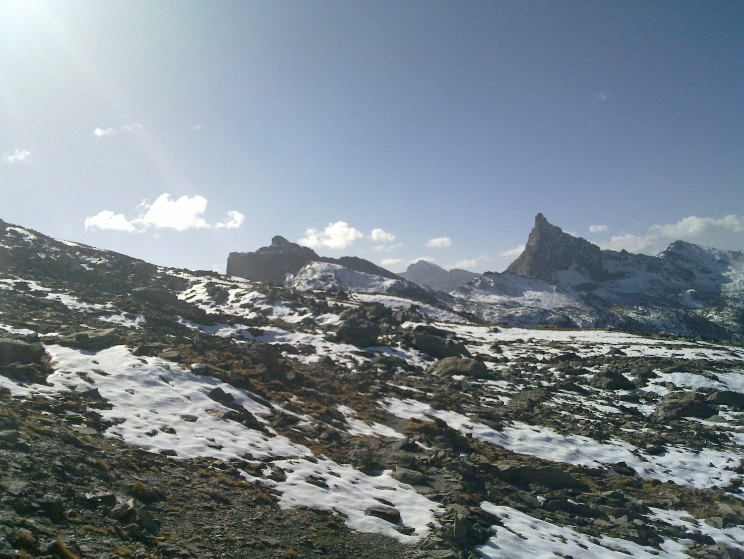 dans la descente vers le col de st véran ; la bianca et la tête des toilies à droite