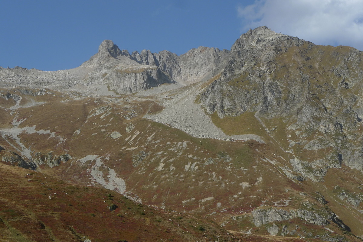 l'arête SW du grand pic de la Lauzière, avec la tour de la Flachère à gauche