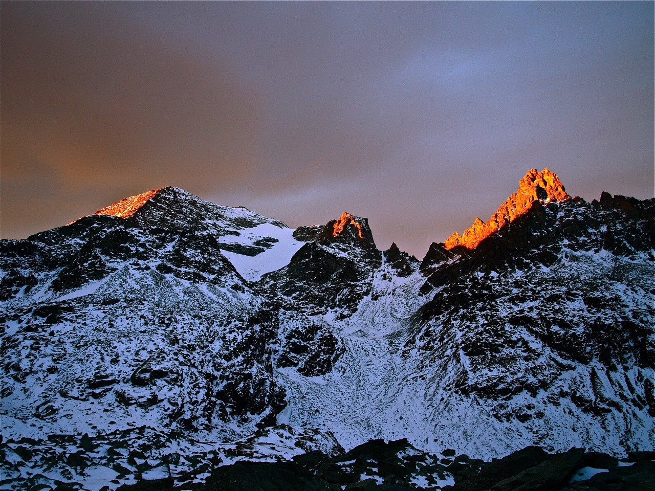 Lever de soleil sur la Pointe d'Ambin, le Grand Cordonneir et le glacier Sommellier