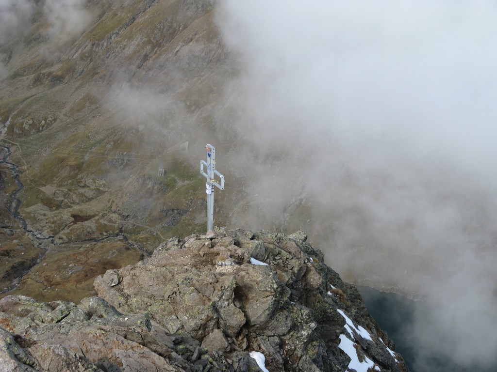 Pizzo Strinato: croce di vetta.
