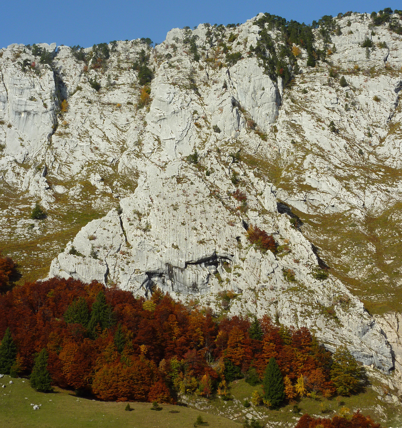 Roc des Boeufs : Paroi du Masque et Pilier du Père Dodu