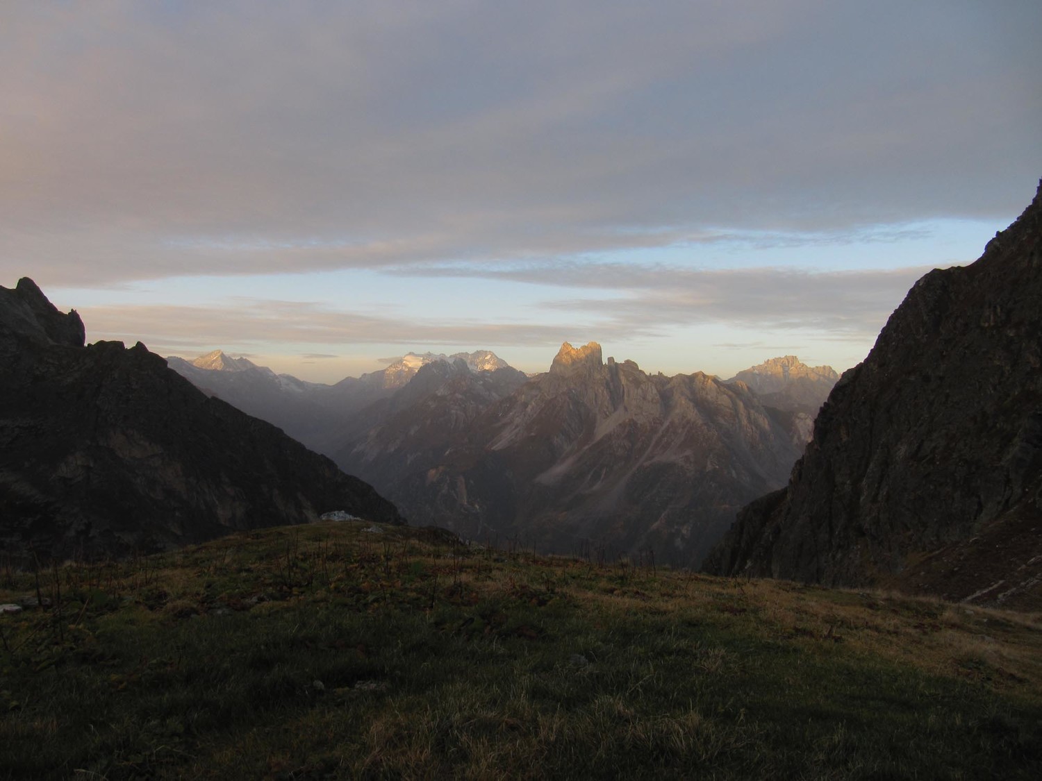 Vue du refuge , aigullie de Peclet