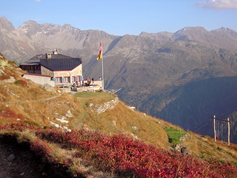 Cabane avec son jardin