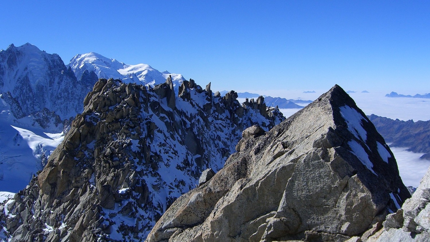 Aig Tour-st. Sud vu du St. nord