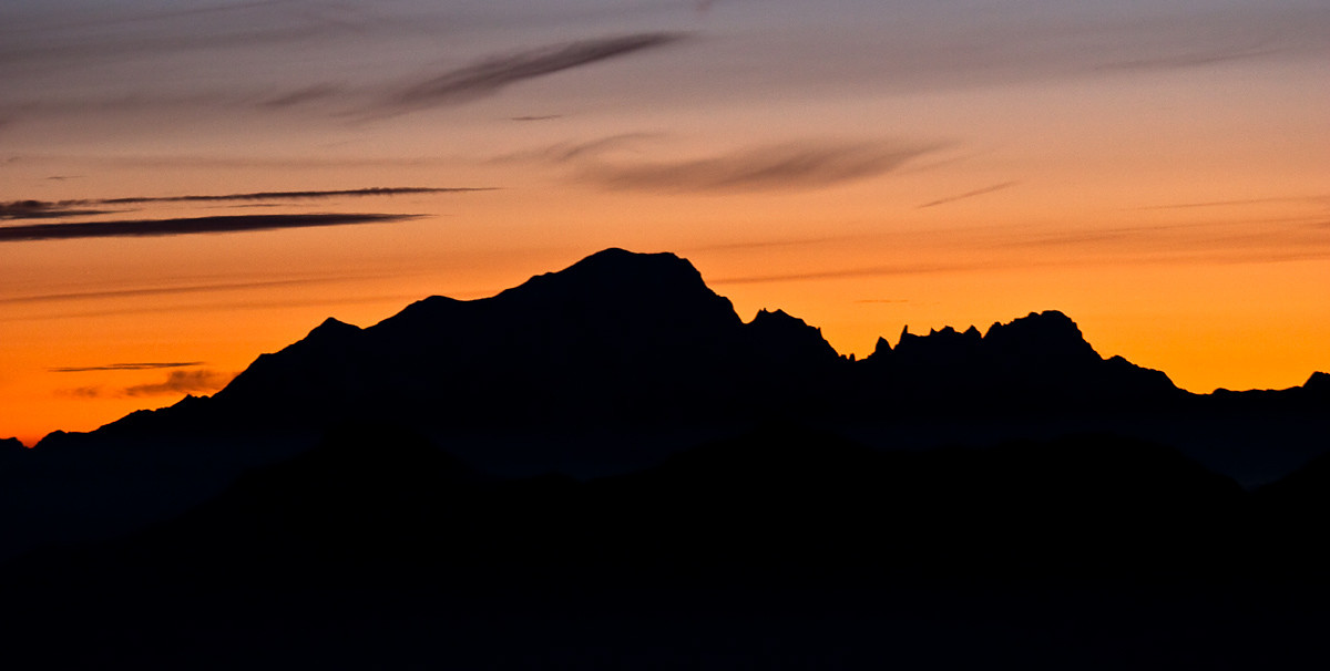 Aurore sur le Mont Blanc | www.davphotos.fr