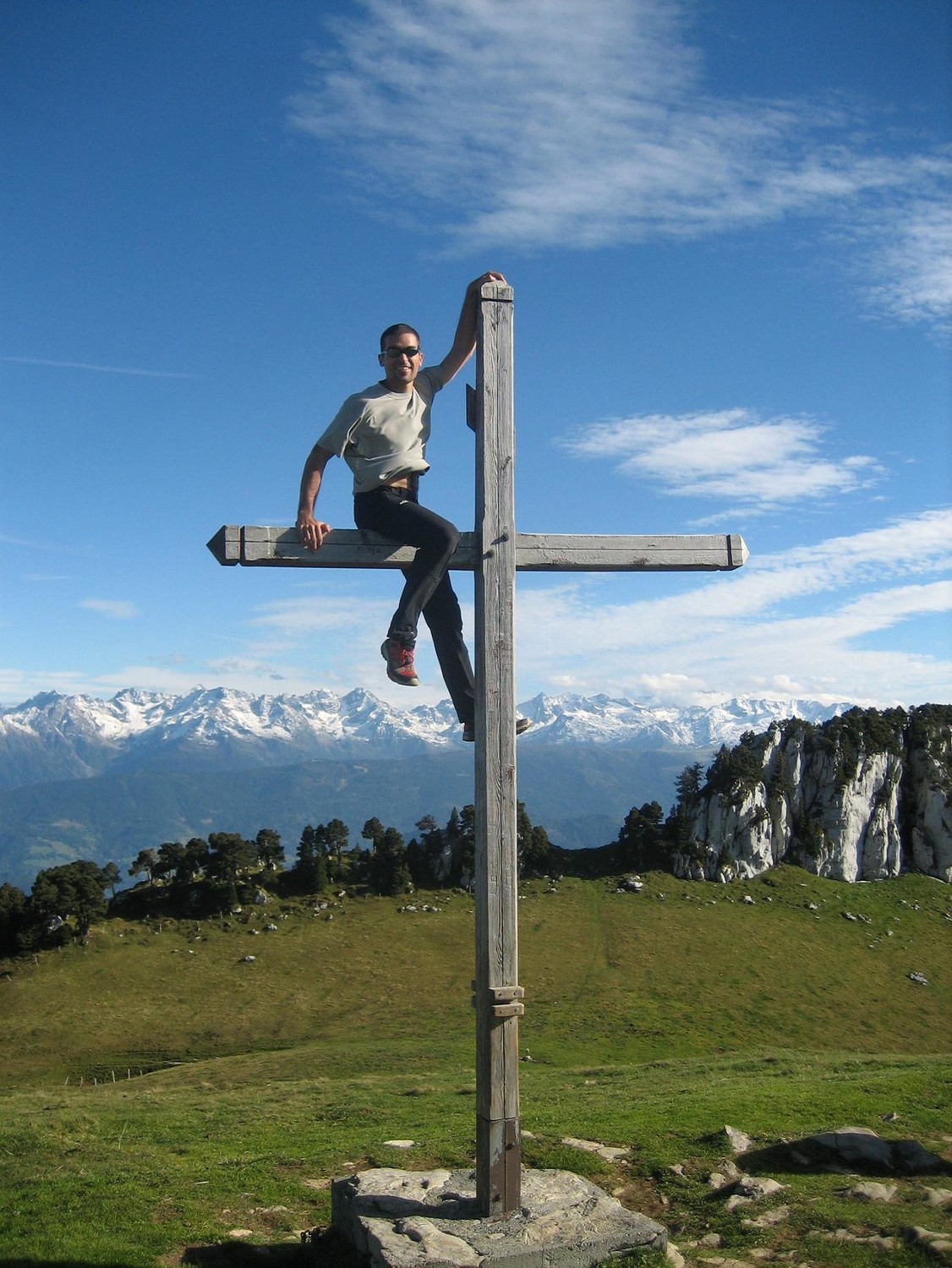 Encore un vandale sur une croix de Chartreuse