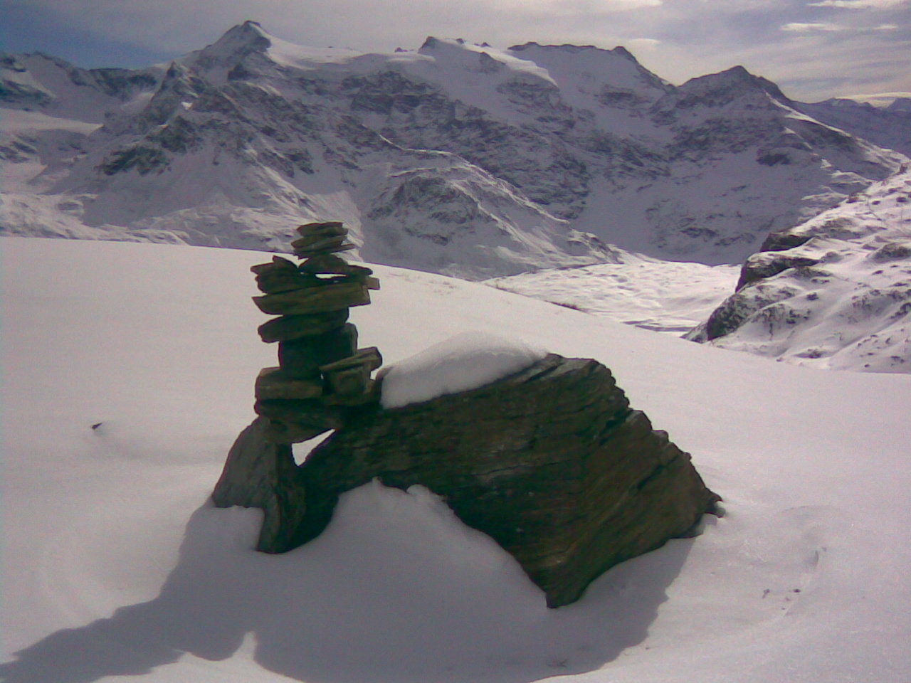 Cairn indiquant le chemin vers l'Ouille des Reys