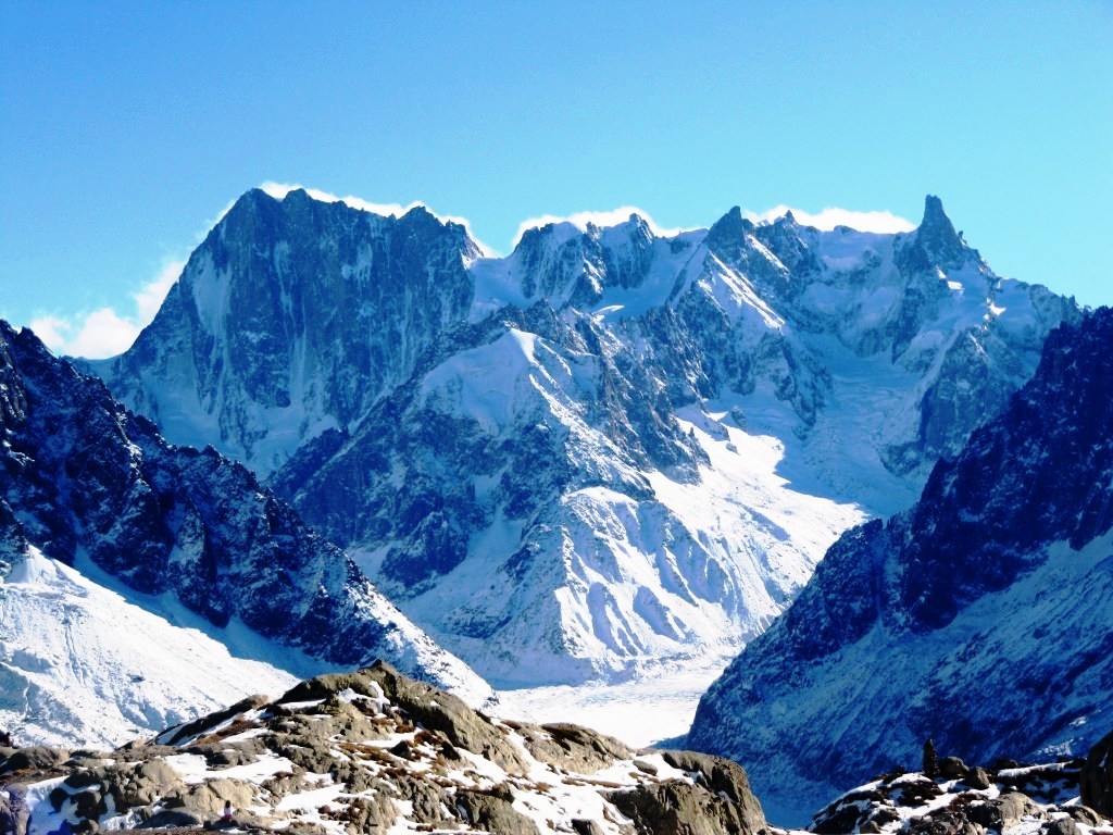 Jorasses, Rochefort, Géant entourés d'un petit liseret blanc