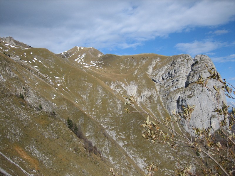 Crêt des Mouches au fond