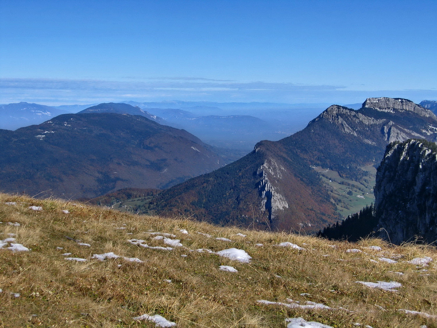 l'outheran sur fond de jura (reculet)