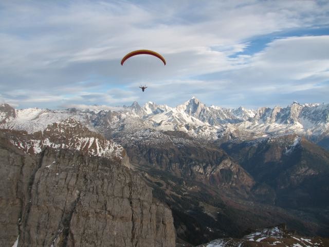 Lolo, au dessus de l'Aiguille de Varan