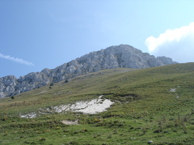 Sous le sommet de la Grande Sure, versant W