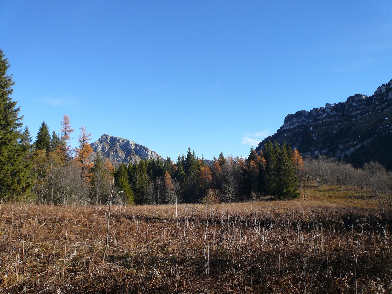 Grande Sure et Rochers de Lorzier de Charminelle.