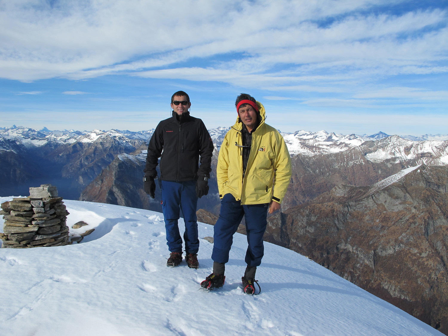 Io con Gianluca in cima al Pizzo di Vogorno 2442 m.