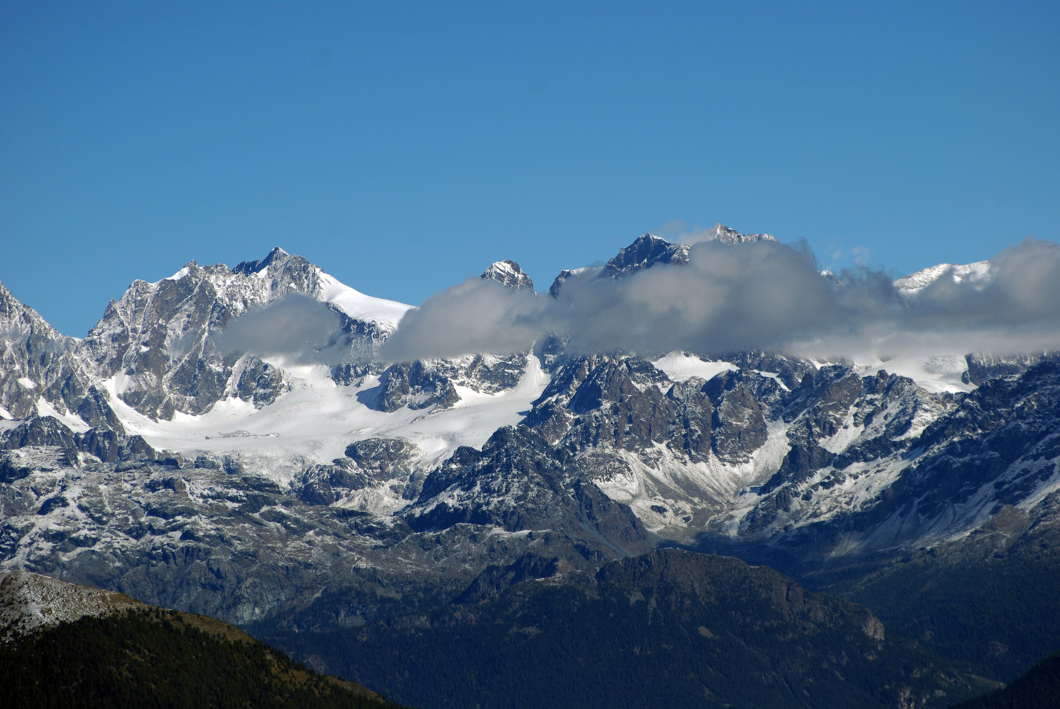 Il gruppo del Bernina dalla Cima di Campello 2248 m