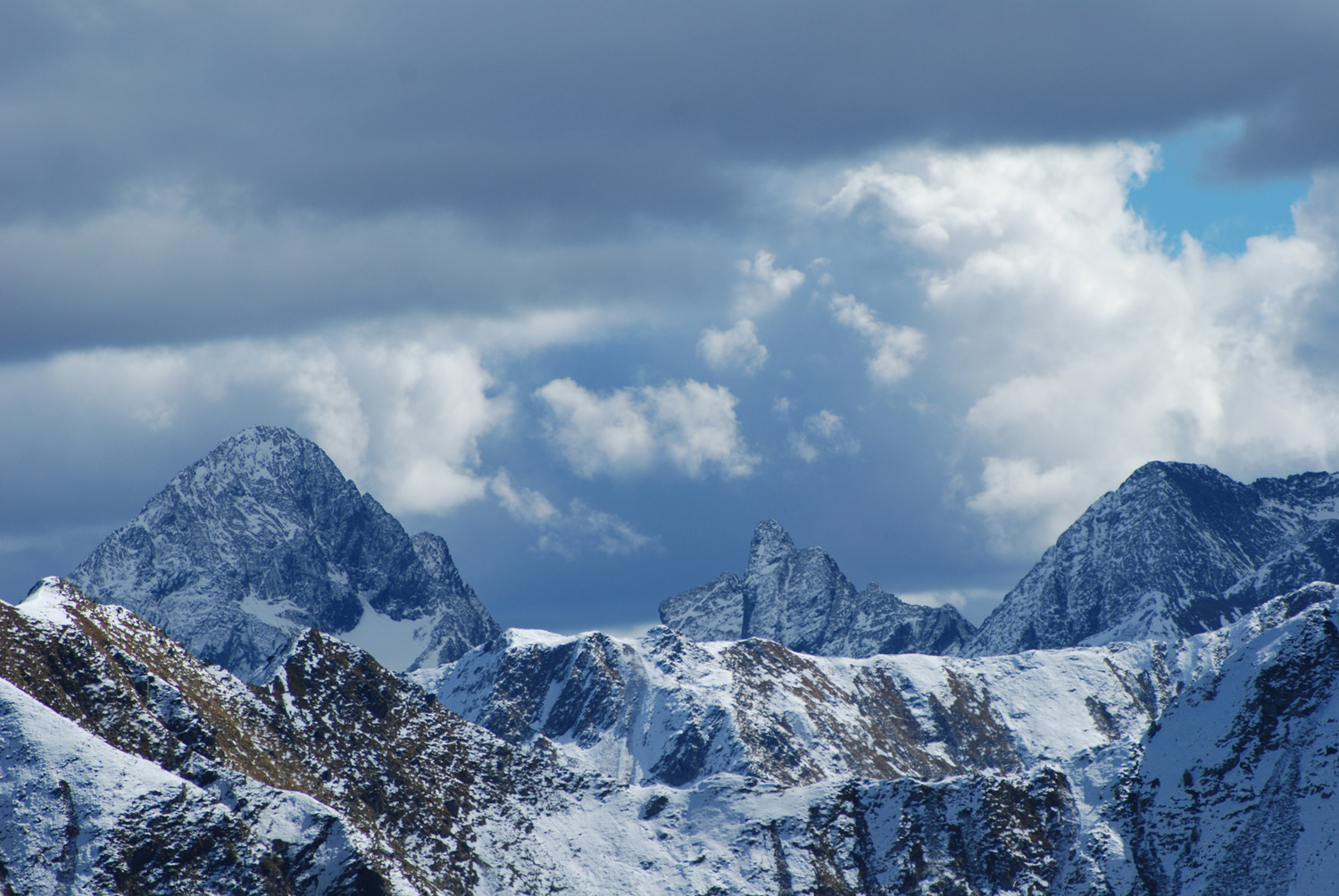 Dalla Cima di Campello 2248 m Il Pizzo del Diavolo di Tenda 2916 m.