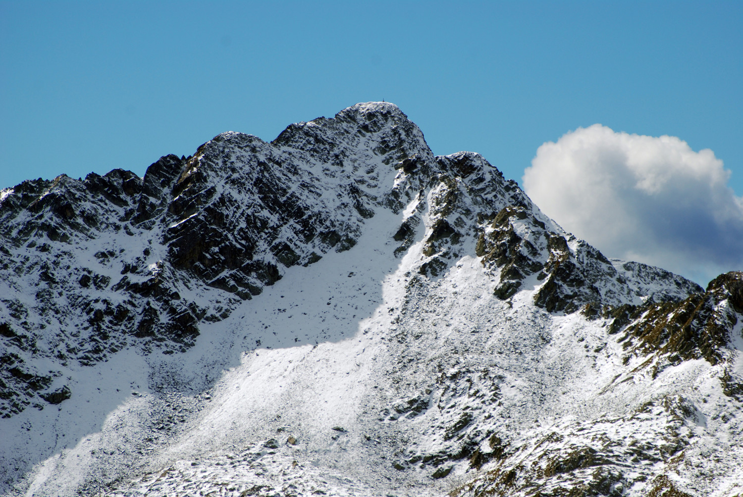 Il Monte Cadelle 2483 m versante NNE visto dalla Cima di Campello 2248 m