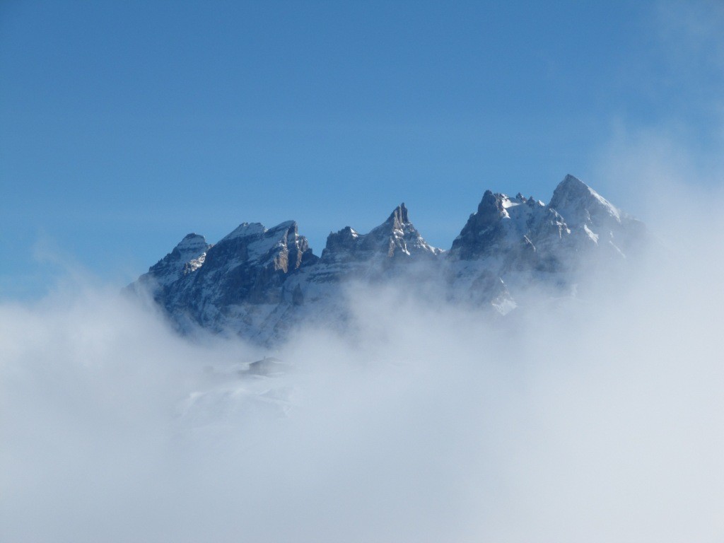 Les dents du midi pointent le bout du nez