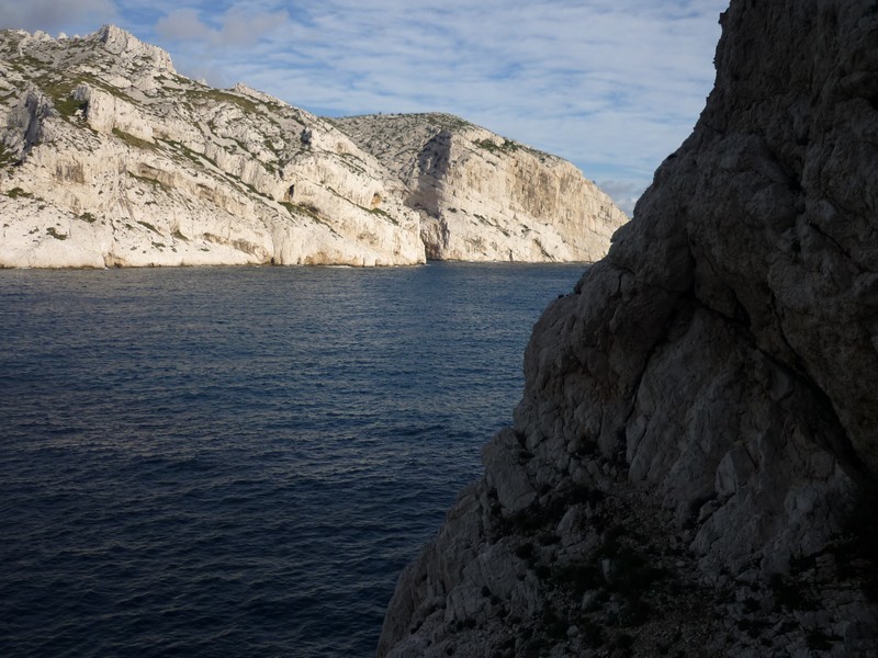 au dessus du 4c, variante à gauche de la grotte