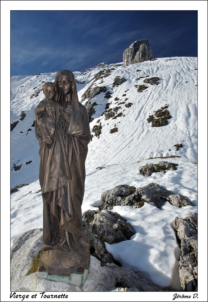 Vierge près du refuge